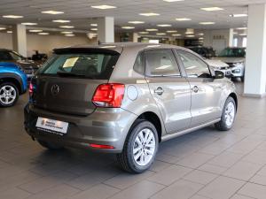 Volkswagen Polo Vivo hatch 1.6 Comfortline auto - Image 8