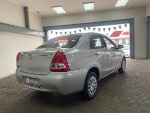 Toyota Etios sedan 1.5 Sprint - Image 2