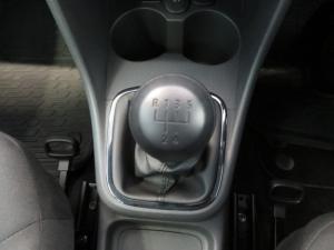 Volkswagen Polo Vivo 1.4 - Image 18