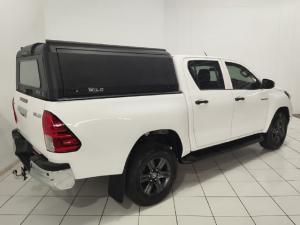 Toyota Hilux 2.4GD-6 double cab Raider manual - Image 4