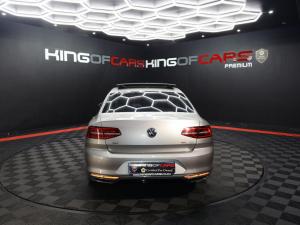 Volkswagen Passat 2.0TSI R-Line - Image 5