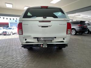 Toyota Hilux 2.8GD-6 double cab Raider auto - Image 8