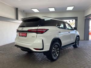 Toyota Fortuner 2.4GD-6 4x4 - Image 2