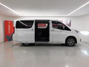 Toyota Quantum 2.8 VX 6 Seat - Image 5