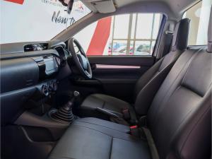 Toyota Hilux 2.0 single cab S (aircon) - Image 7