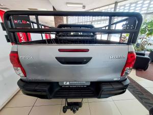 Toyota Hilux 2.4GD-6 double cab Raider manual - Image 7
