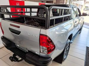 Toyota Hilux 2.4GD-6 double cab Raider manual - Image 2