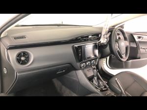 Toyota Corolla Quest 1.8 Prestige auto - Image 11