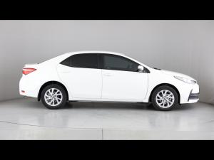 Toyota Corolla Quest 1.8 Prestige auto - Image 5