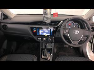 Toyota Corolla Quest 1.8 Prestige auto - Image 9