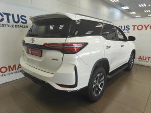 Toyota Fortuner 2.4GD-6 4x4 - Image 2