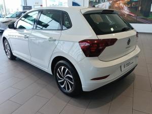 Volkswagen Polo 1.0 TSI Life - Image 10