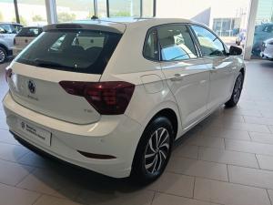 Volkswagen Polo 1.0 TSI Life - Image 11