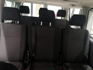 Volkswagen Transporter 2.0TDI Kombi SWB Trendline auto - Image 15