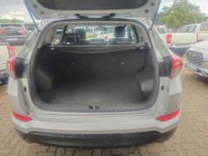 Hyundai Tucson 2.0 Elite auto - Image 11
