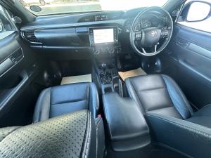 Toyota Hilux 2.8GD-6 Xtra cab 4x4 Legend auto - Image 6