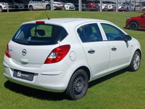 Opel Corsa 1.4 Essentia - Image 3