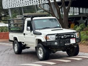 Toyota Land Cruiser 79 4.5D-4D V8 single cab LX - Image 1