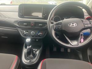 Hyundai Grand i10 1.0 Executive hatch - Image 6