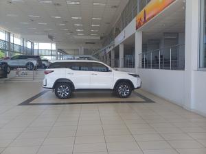 Toyota Fortuner 2.4GD-6 auto - Image 4