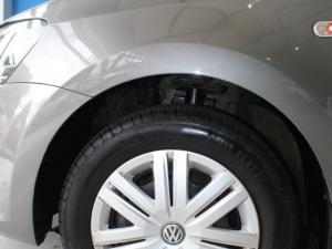 Volkswagen Polo Vivo hatch 1.6 Comfortline auto - Image 12