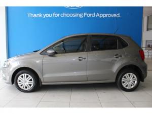 Volkswagen Polo Vivo hatch 1.6 Comfortline auto - Image 4