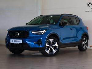 2024 Volvo XC40 B4 Plus Dark