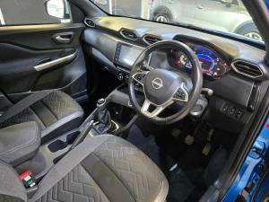 Nissan Magnite 1.0 Turbo Acenta Plus manual - Image 15