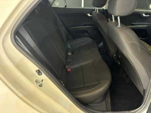 Kia Rio hatch 1.4 LX - Image 11