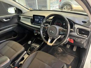 Kia Rio hatch 1.4 LX - Image 14