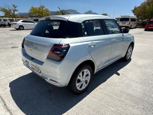 Suzuki Swift 1.2 GL+ auto - Image 2