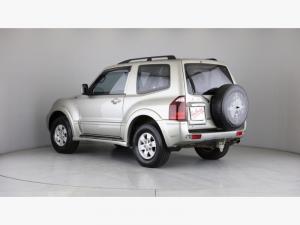 Mitsubishi Pajero 3500i 3-Door automatic - Image 9