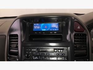 Mitsubishi Pajero 3500i 3-Door automatic - Image 13