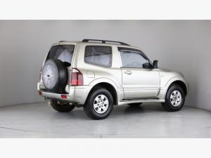 Mitsubishi Pajero 3500i 3-Door automatic - Image 2
