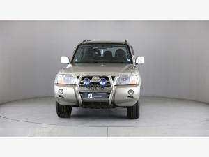 Mitsubishi Pajero 3500i 3-Door automatic - Image 4