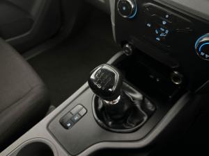 Ford Ranger 2.2TDCi XLS/C - Image 6