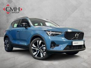 2024 Volvo XC40 B3 Ultimate Dark