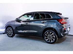 Suzuki Baleno 1.5 GLX manual - Image 2