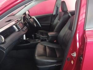 Toyota RAV4 2.0 GX auto - Image 10