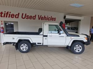 Toyota Land Cruiser 79 4.5D-4D V8 single cab LX - Image 3