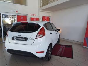 Ford Fiesta 5-door 1.4 Ambiente (aircon+audio) - Image 2
