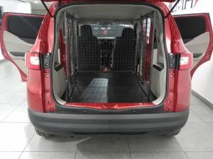 Renault Triber 1.0 Express panel van - Image 5