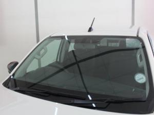 Toyota Hilux 2.4 GD-6 Raider 4X4D/C - Image 3