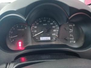 Toyota Hilux 2.5D-4D 4x4 SRX - Image 14