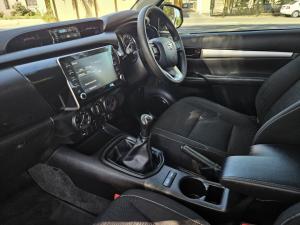 Toyota Hilux 2.4GD-6 Xtra cab Raider manual - Image 7