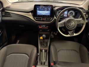 Toyota Starlet 1.5 XR manual - Image 6