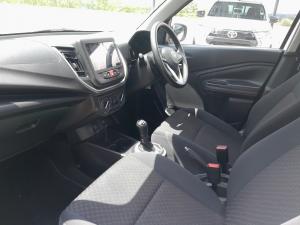 Toyota Vitz 1.0 XR manual - Image 7