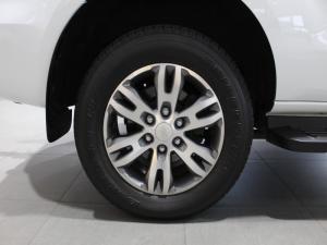 Ford Everest 2.2 TdciXLT - Image 4