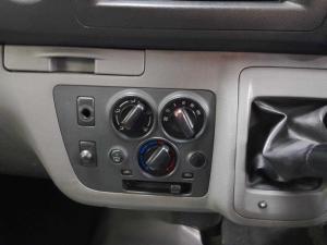 Nissan NV350 2.5 16 Seat Impendulo - Image 15
