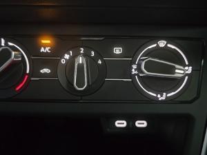 Volkswagen Polo hatch 1.0TSI Life auto - Image 35